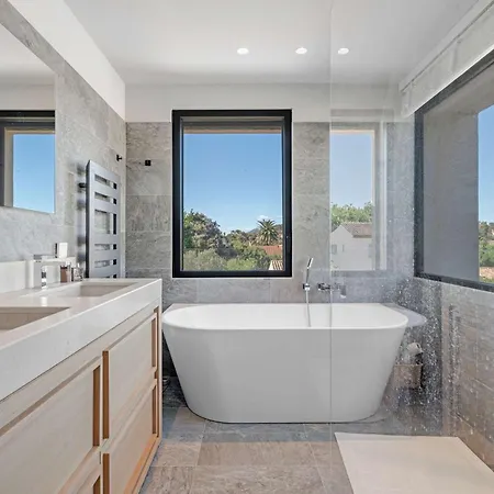 Iris Villa Saint-Tropez